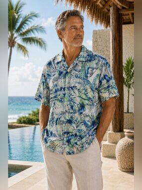 Tommy Bahama 100% Silk blue Tropical vacation resort button up Shirt mens Large